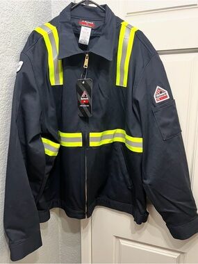 NEW Bulwark flame resistant industrial jacket